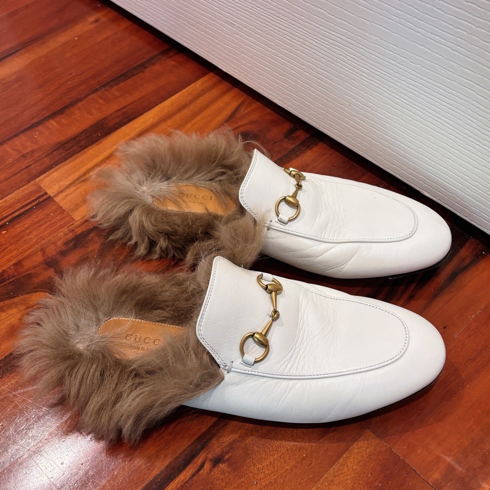 Gucci slippers calf w/fur